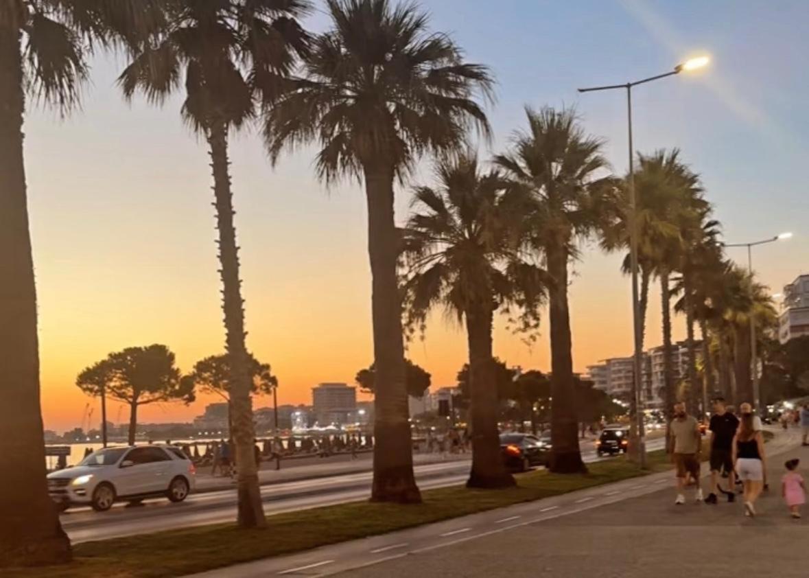 Durres Strand Direkt Am Meer Ngoại thất bức ảnh